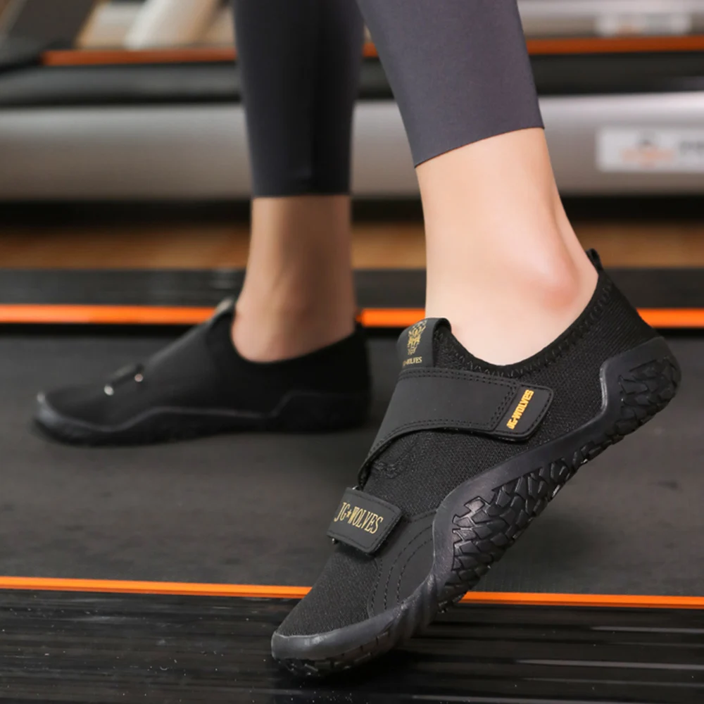 Новые кроссовки для женщин и м – обзор и цена Yoga Fitness Band
